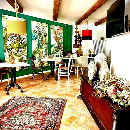 Welcome Traveller Frida's 게스트하우스 4*